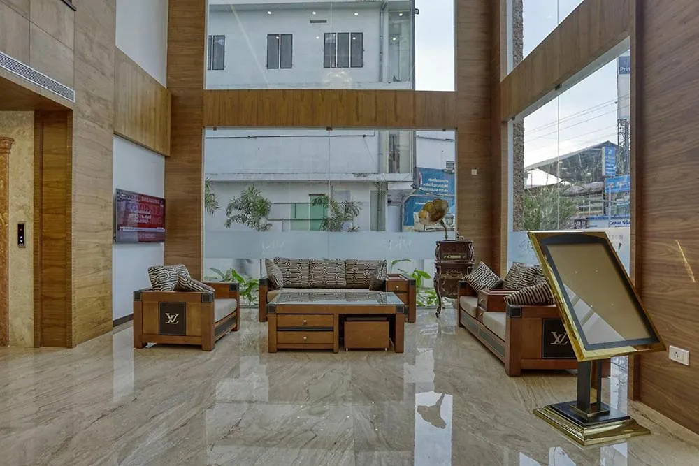 Vkj International Hotel Perumpāvūr